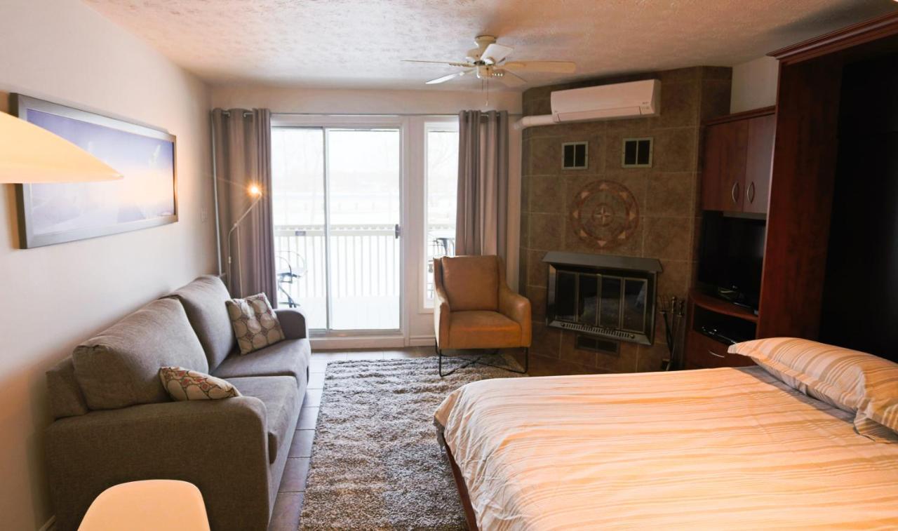 Magog Waterfront Condo Exterior photo