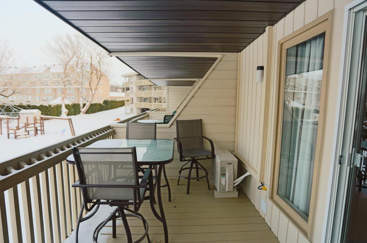 Magog Waterfront Condo Exterior photo