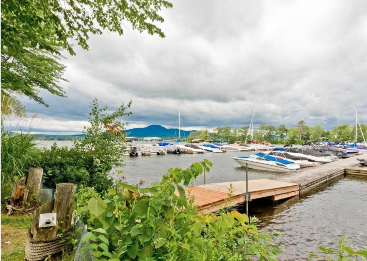Magog Waterfront Condo Exterior photo