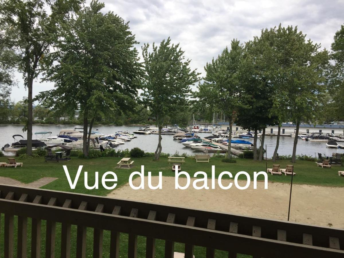 Magog Waterfront Condo Exterior photo